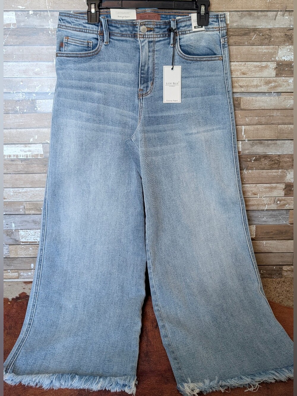 NWT Judy Blue Mid Rise MR Ankle Wide Fringed Hem Jeans